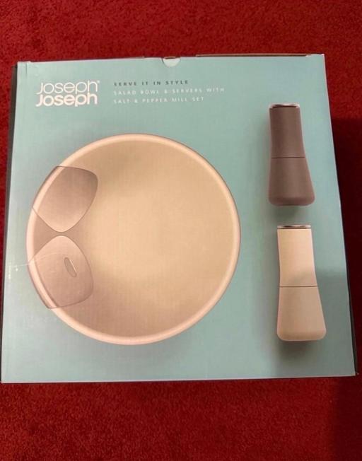  — Salt & Pepper Bowl Set