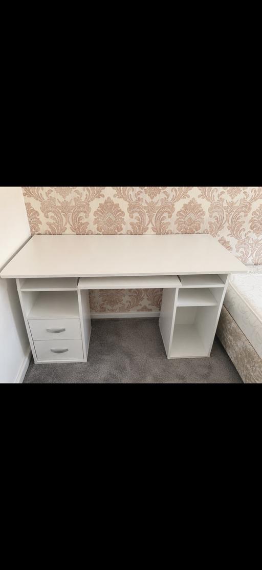  — Study desk