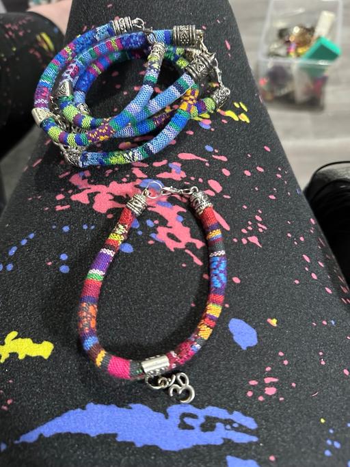  — Fabric choker and bracelet set £5 a set