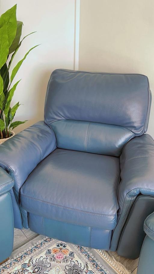 — 1,2&3 leather sofa set