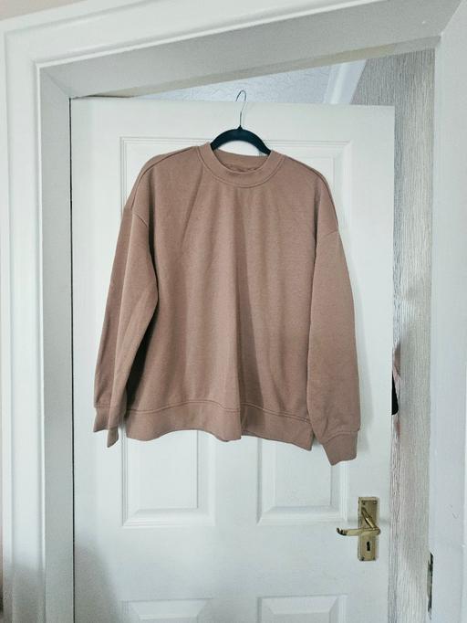  — Ladies winter top, size 16.
