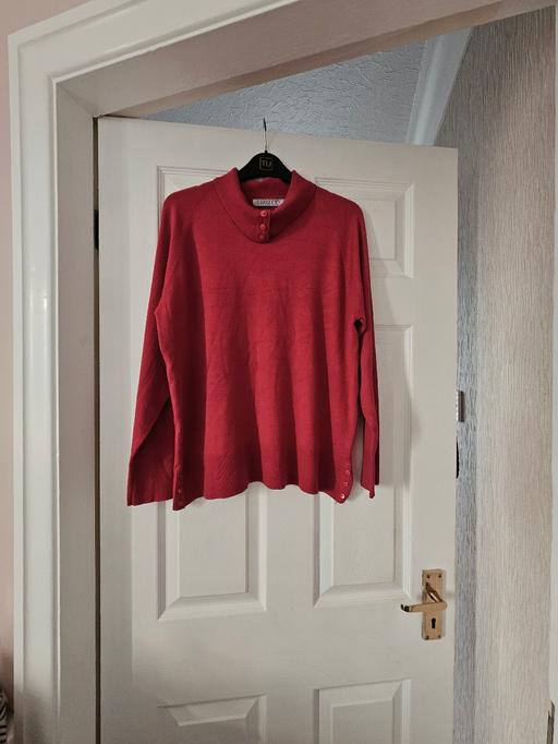  — Jumper, size 18.
