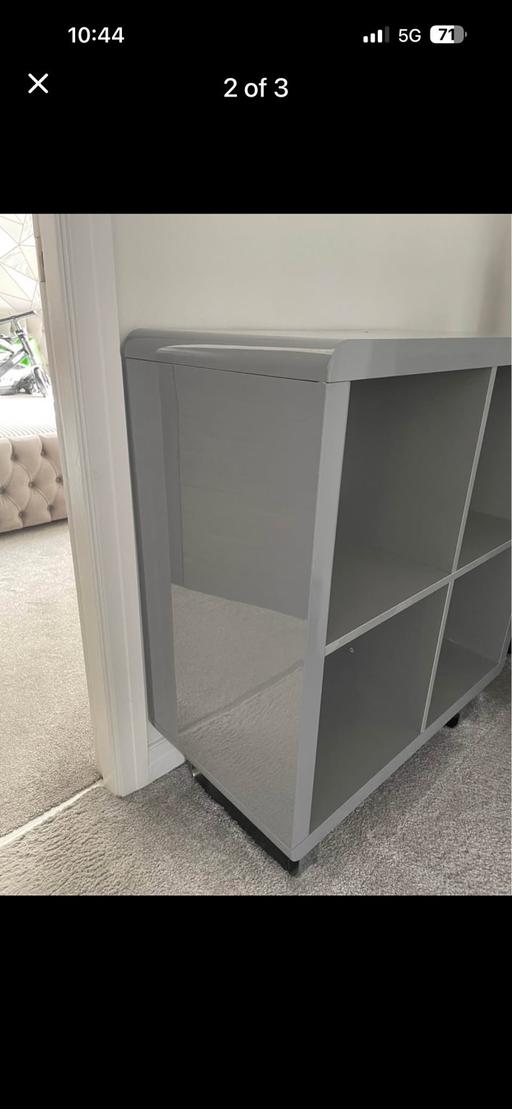  — Grey f gloss cube shelves