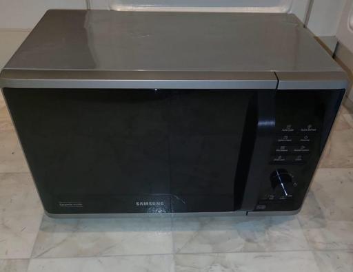  — Samsung Microwave Solo, 23 L - MS23K3515AS