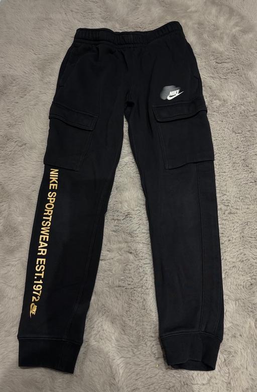  — Nike tracksuit
