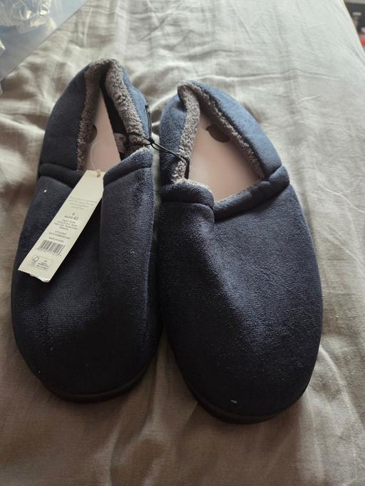  — size 9
