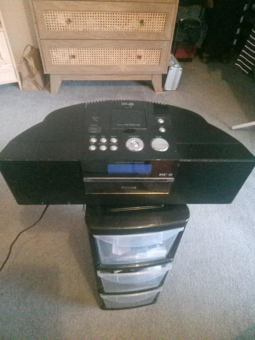  — PHILIPS CD PLAYER