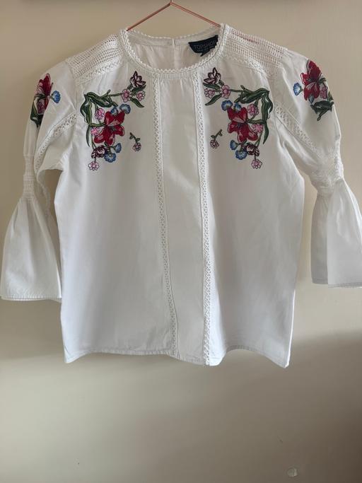  — Topshop white blouse