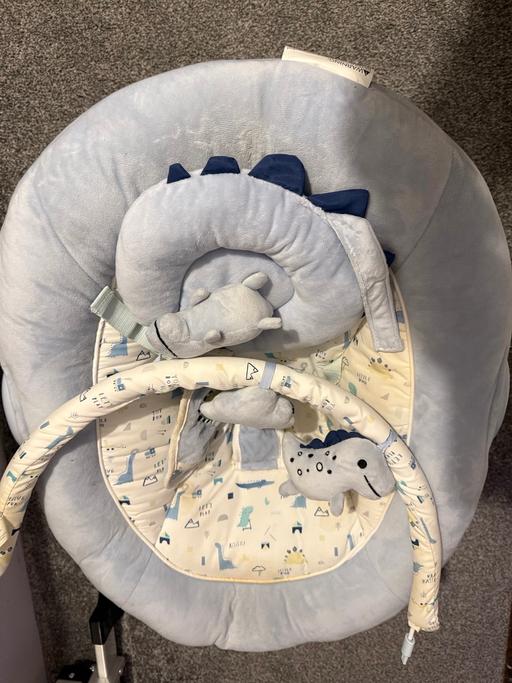  — Baby bouncer