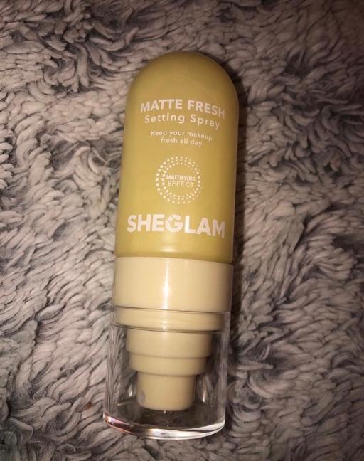 — New setting spray