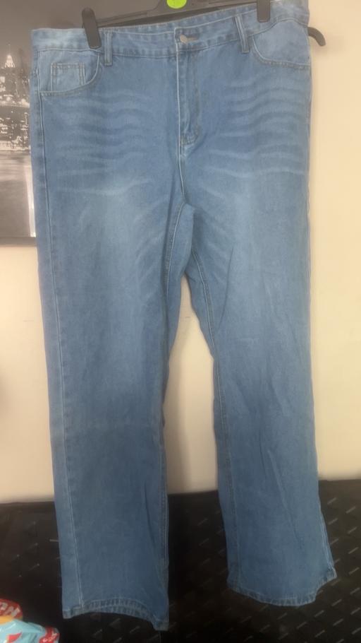  — men’s jeans