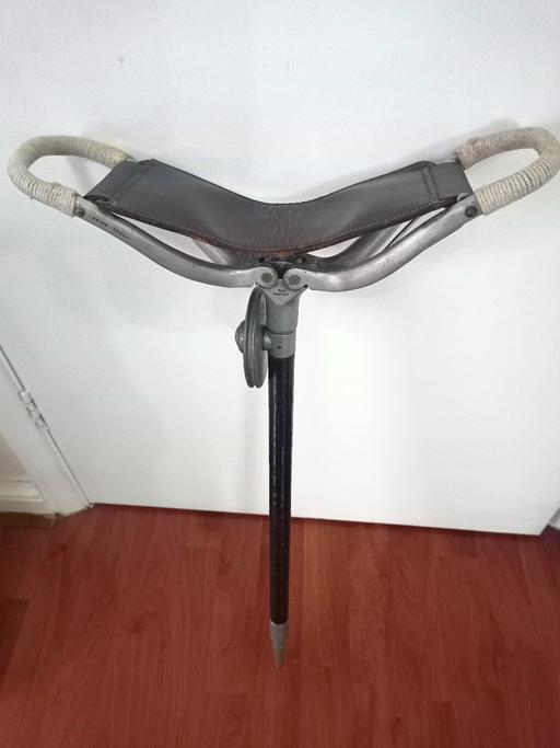  — VINTAGE 1940s BRIGG LONDON SHOOTING STICK.