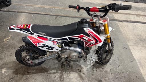  — M2R 90r 90cc semi auto kids motorbike