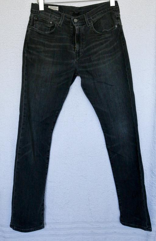  — Levi's jeans size 30w 32l