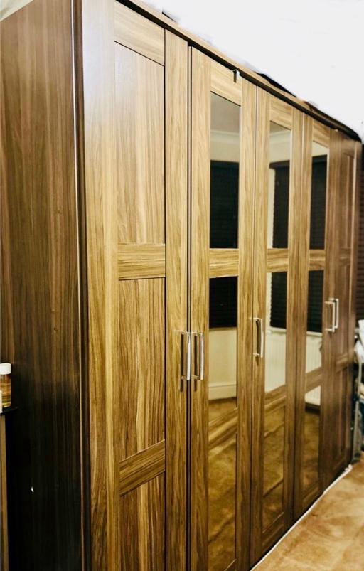  — 5 Door Large Mirrored Wardrobe. RRP £1295.
