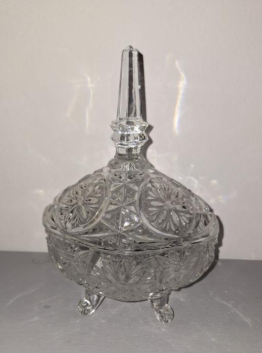  — VINTAGE GLASS BOWL
