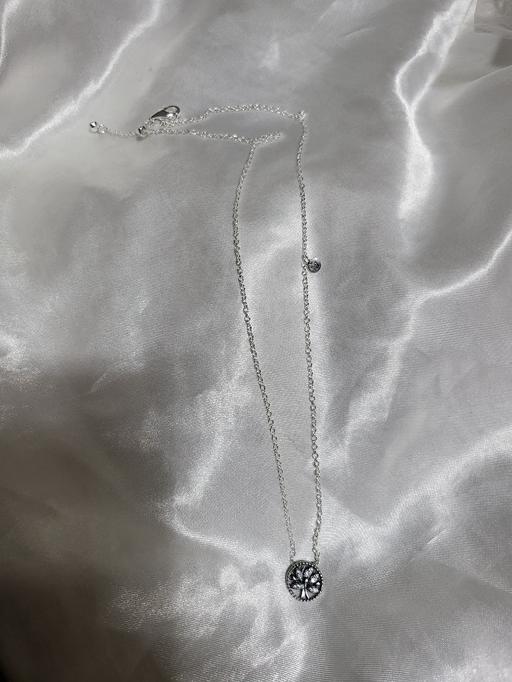  — Pandora. Sparkling Family Tree Necklace
Sterl