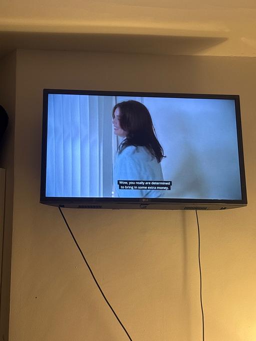  — 36 inch LG tv