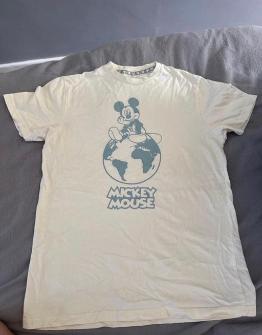  — Mickey Mouse t-shirt