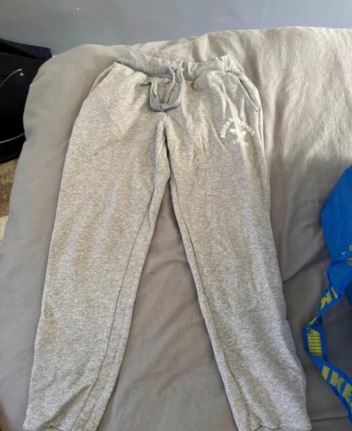  — Adidas joggers