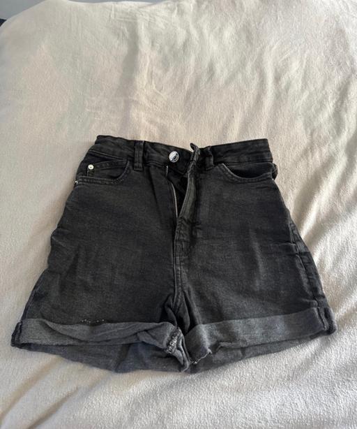  — Black shorts