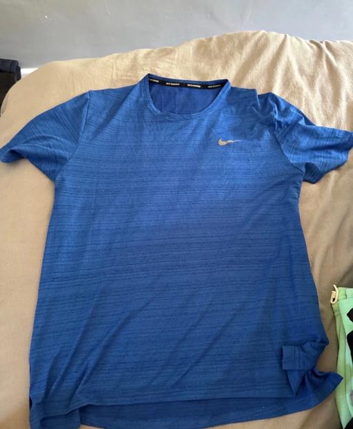  — Nike T-shirt