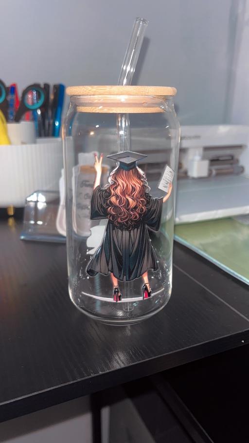  — Glass drinking jar with straw
