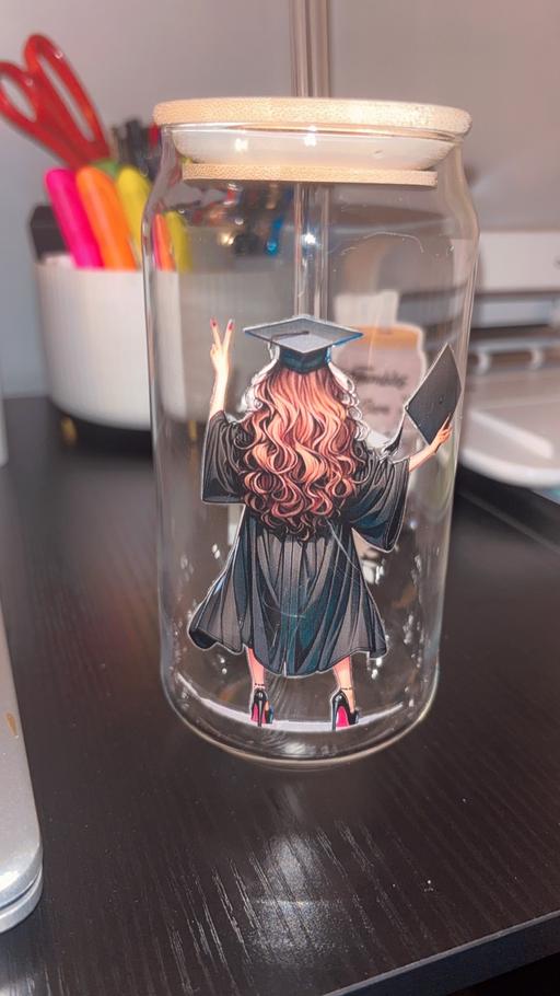  — Graduation themed glass drinking cup w