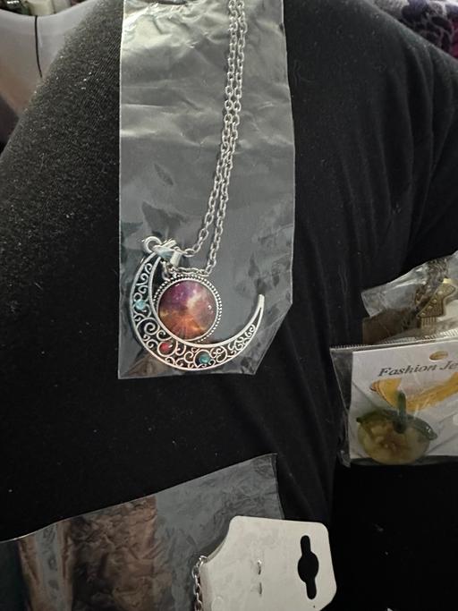  — Pendants