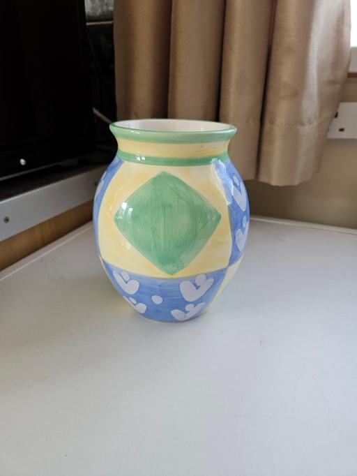  — pretty patterned vase.
