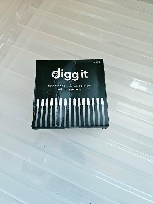 — Digg it..23 pce ear cleaning set ..NEW