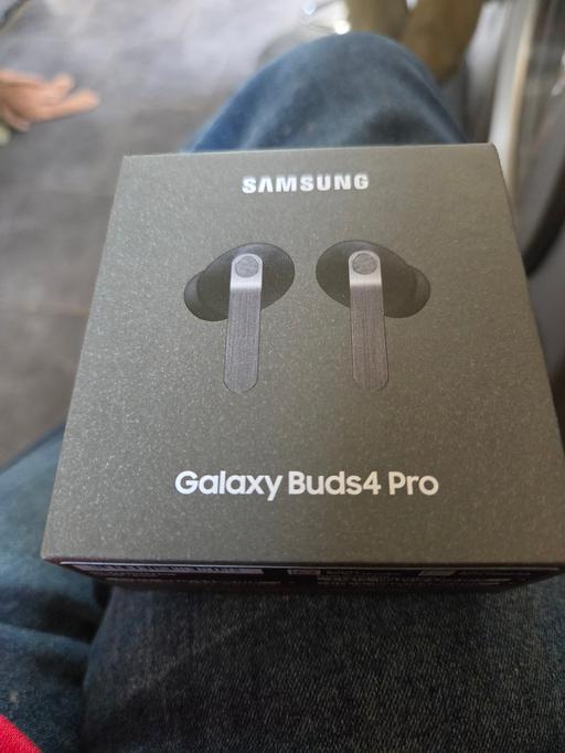  — samsung  galaxy  bubs pro 4