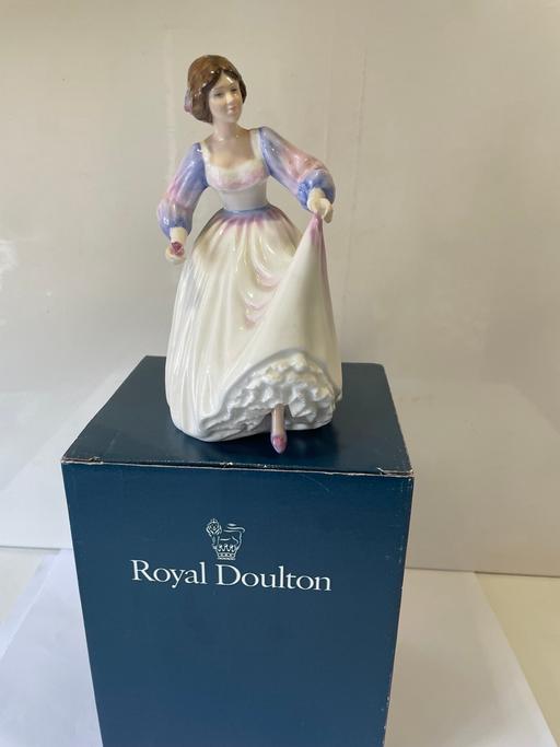  — Royal doulton 1992 hm3420 Ashley figurine