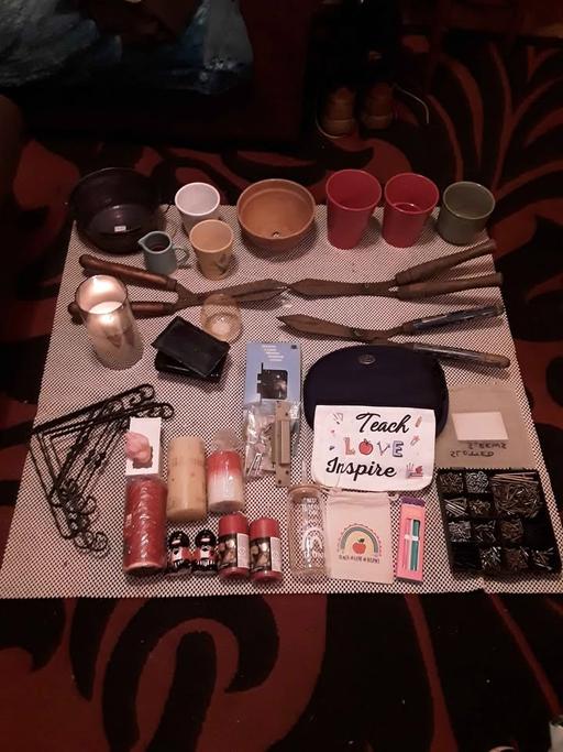  — 32 items candles/flower pots etc
