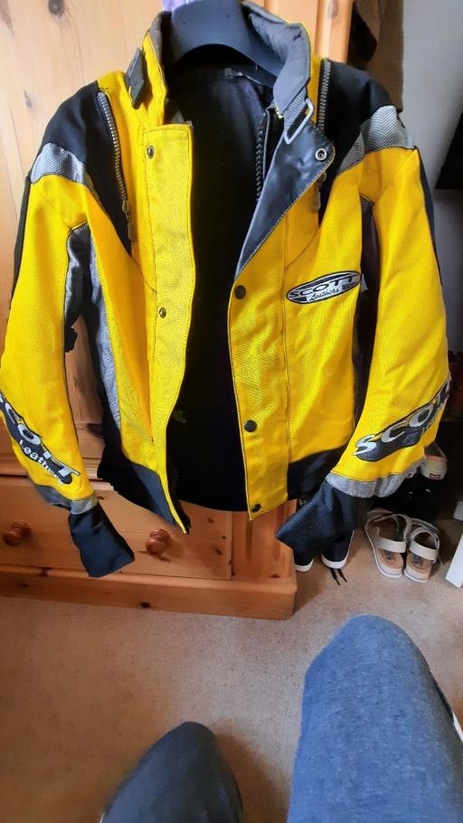  — Ladies motorcycle jacket