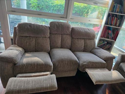  — Good Condition Light Grey 3-Seater Recliner