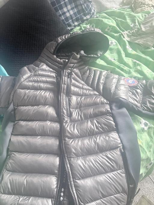  — canada goose jacket size S