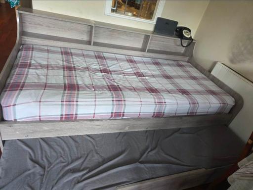  — Grey Wooden Day Bed with Trundle and Mattress