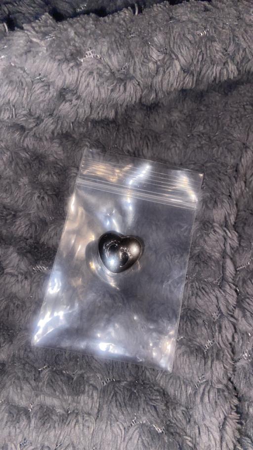  — New baby feet charm