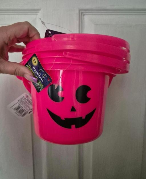  — new Pink Candy Bucket