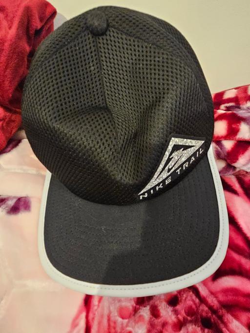  — Nike Dri-Fit Pro Cap Adult Trail Running Snap