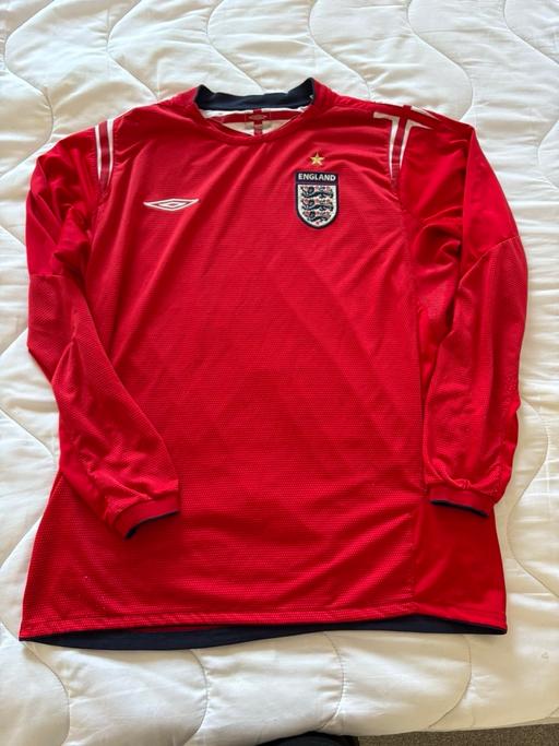  — Vintage Official England Top