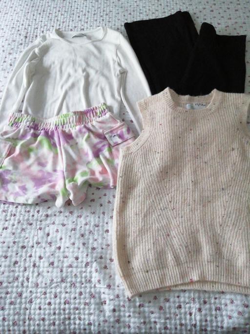  — Girls *11/12 yrs*  White top*10 /11yrs