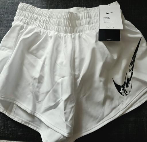  — NIKE W ONE SWSH MR SHORT - WHITE/BLACK