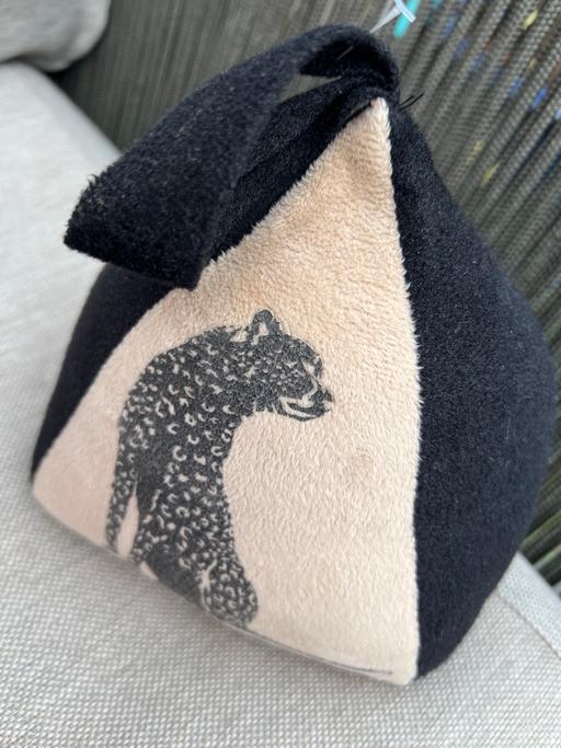  — Beanie Filled Door Stop