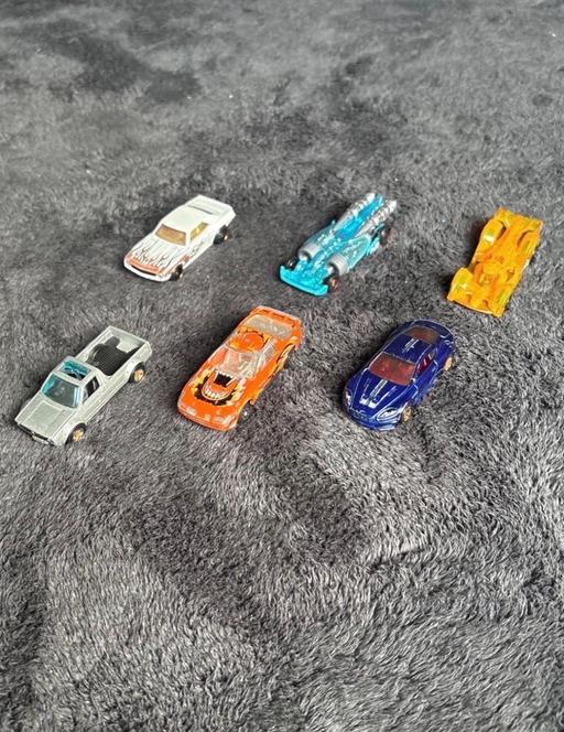  — Hot wheels cars bundle 