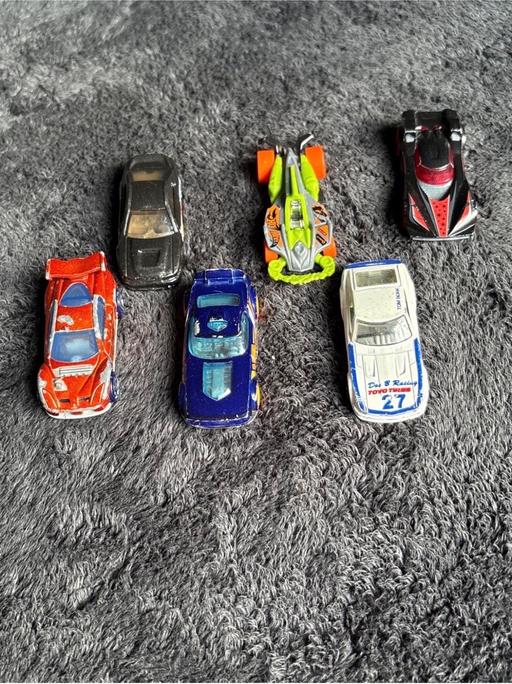  — Six hot wheel cars