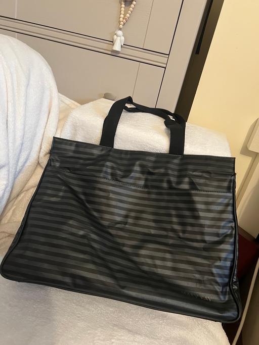  — Large Shopper Bag ( New )