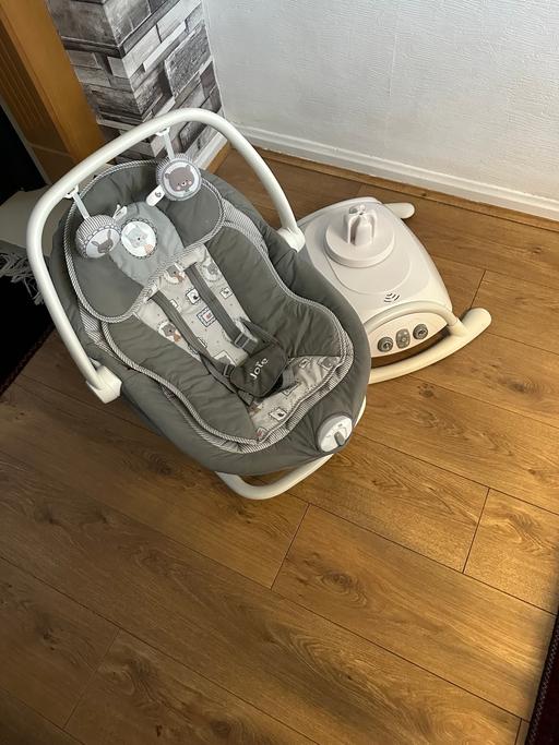  — Baby swing 