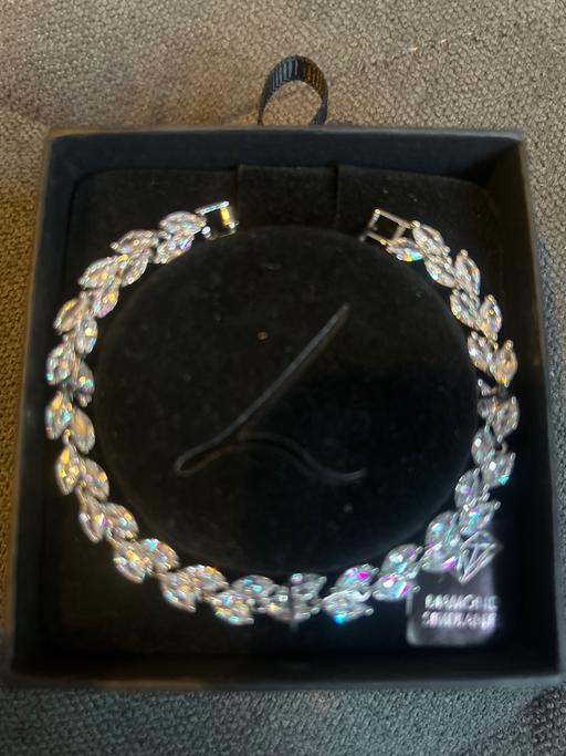  — Diamond bracelet